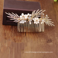 Handmade bridal hair combs made by pearls and crystal